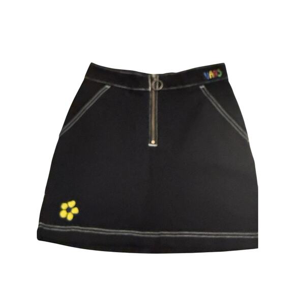 NWOT Black w/White Thread Trim Heavy Zipper Front VANS in Colors Skirt  XS - Picture 1 of 6